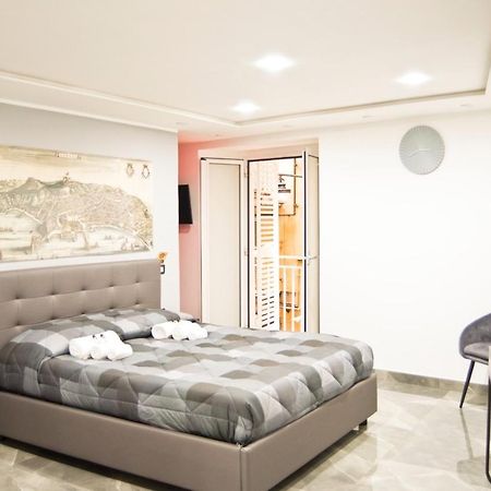 Suite Napoli Sotterranea con Vasca Idromassaggio Esterno foto