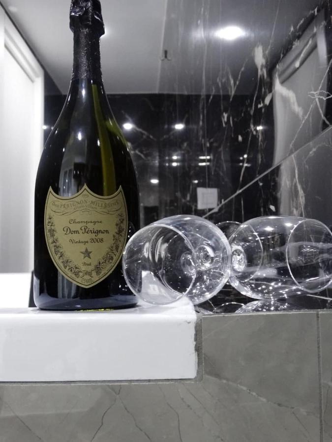 Suite Napoli Sotterranea con Vasca Idromassaggio Esterno foto